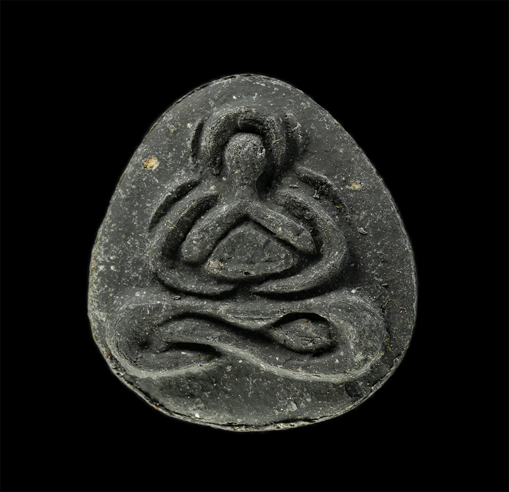 8Jan25 (87)ap.jpg - พระปิดตา พิมพ์สองหน้า หลวงพ่อเชย วัดบางกระสอบ จ.สมุทรปราการ เนื้อผงพุทธคุณ ผงว่าน ผงใบลาน พระเก่าสวย มวลสารดี น่าเก็บสะสมบูชา  | https://kamulet.in.th